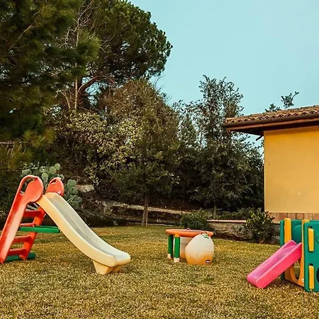 Silvia Villa Acireale